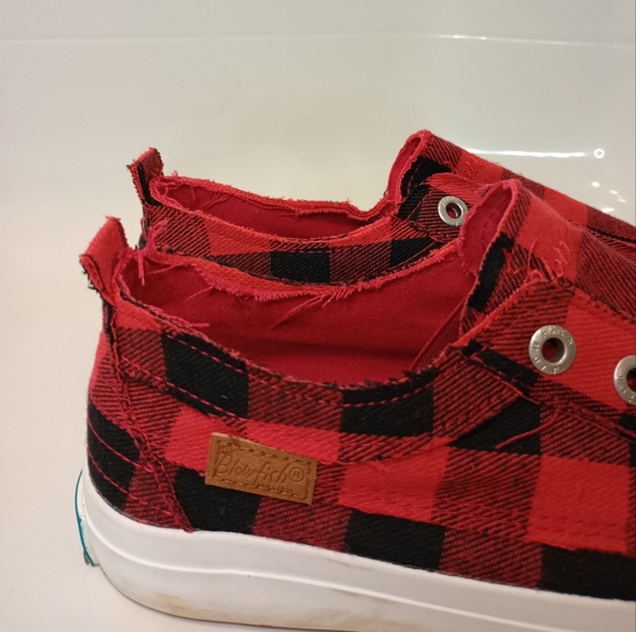Blowfish Malibu Women's Size 9 Slip On Sneakers Plaid Black & Red Lacel… - Picture 2 of 10